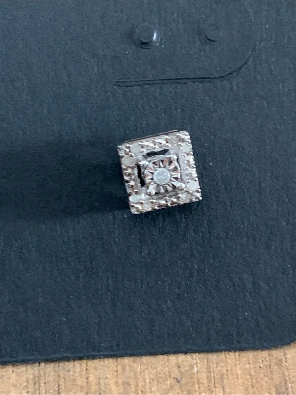 N/A diamond earrings